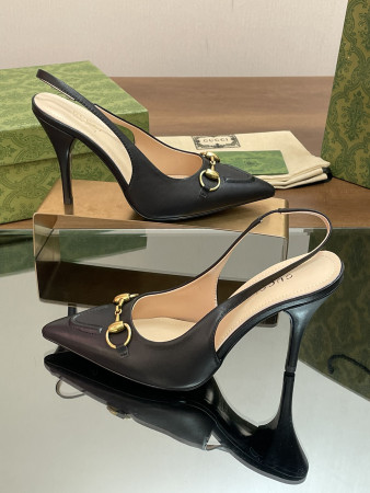 ua G*u*i women's horsebit slingback pump