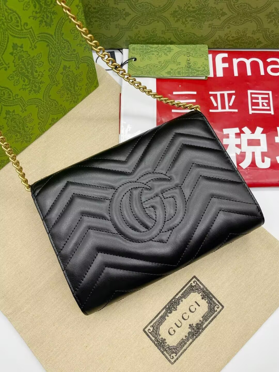 G*u*i gg marmont wallet on chain 20x13x6cm
