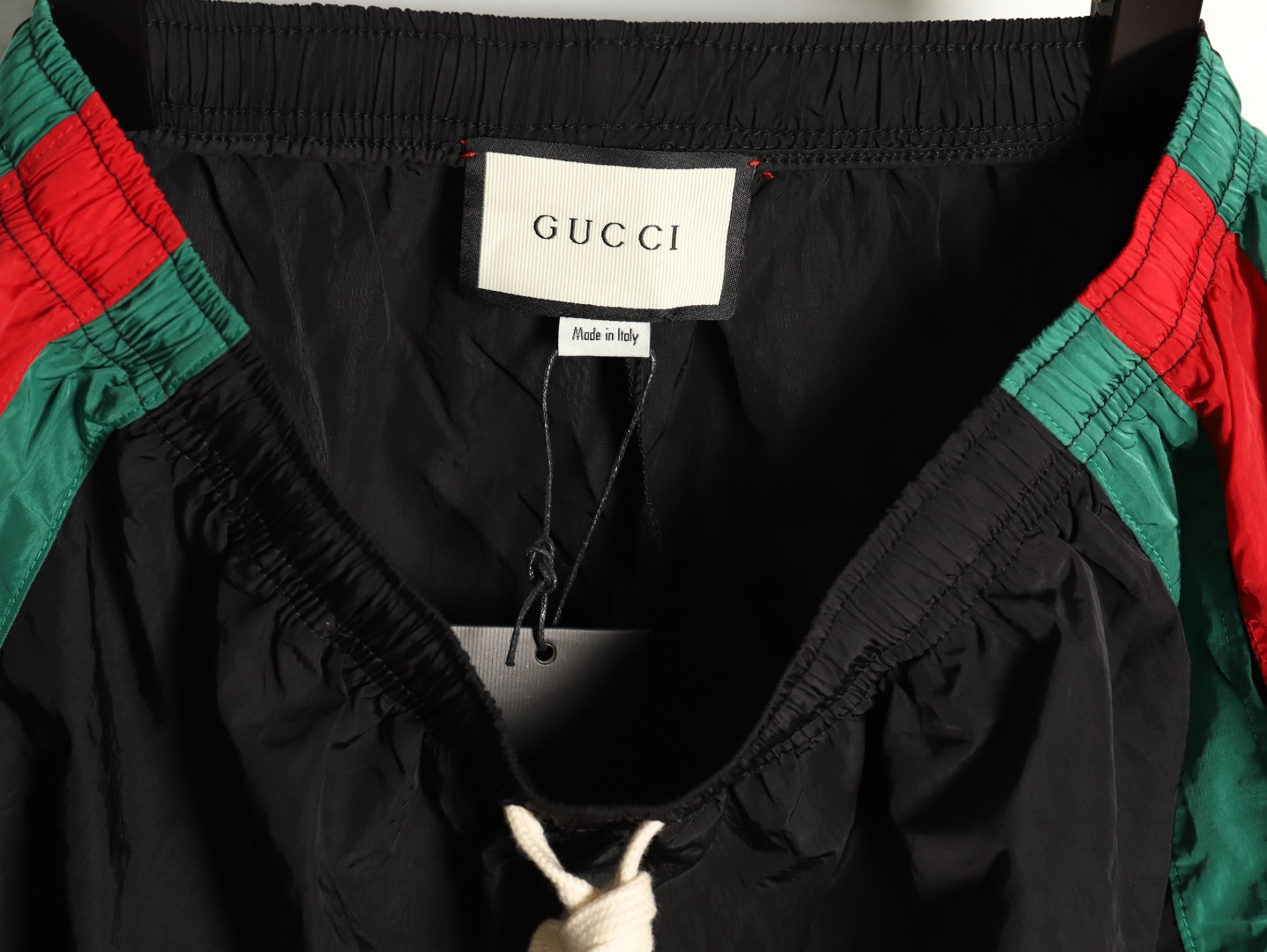 G*u*i shorts