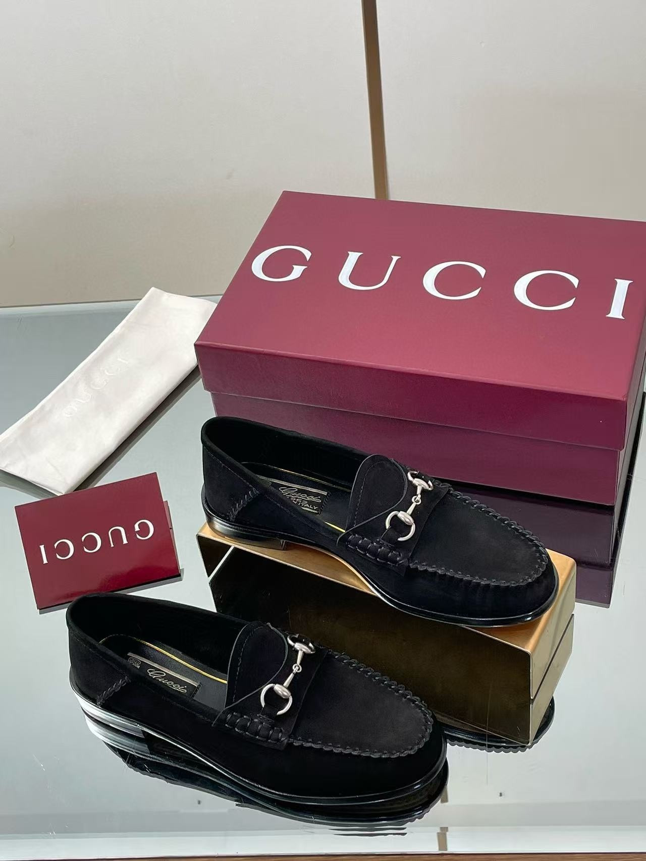 ua G*u*i gigi loafer