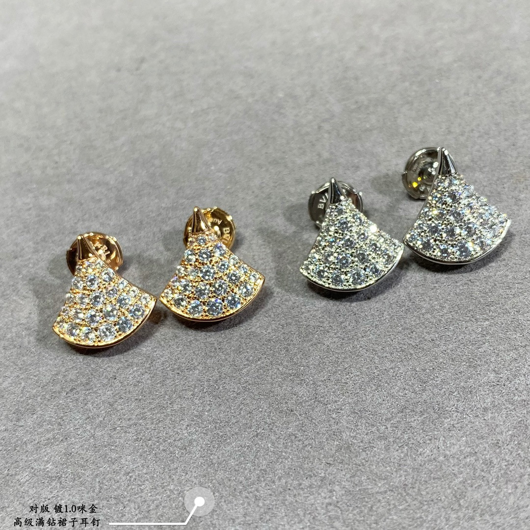 b*l*ai Di*m*nd fan-shaped skirt earrings
