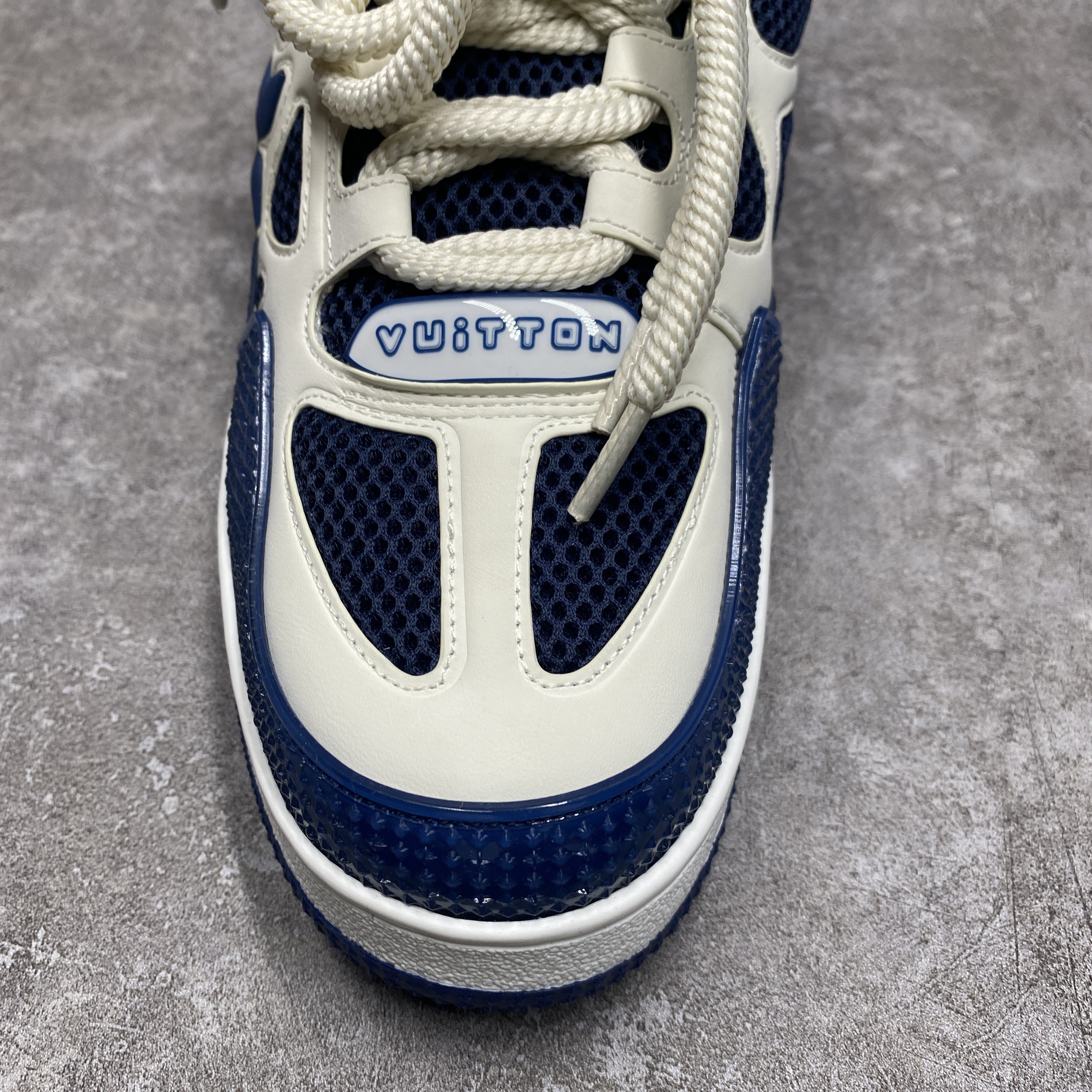 UA LV Skate Sneaker