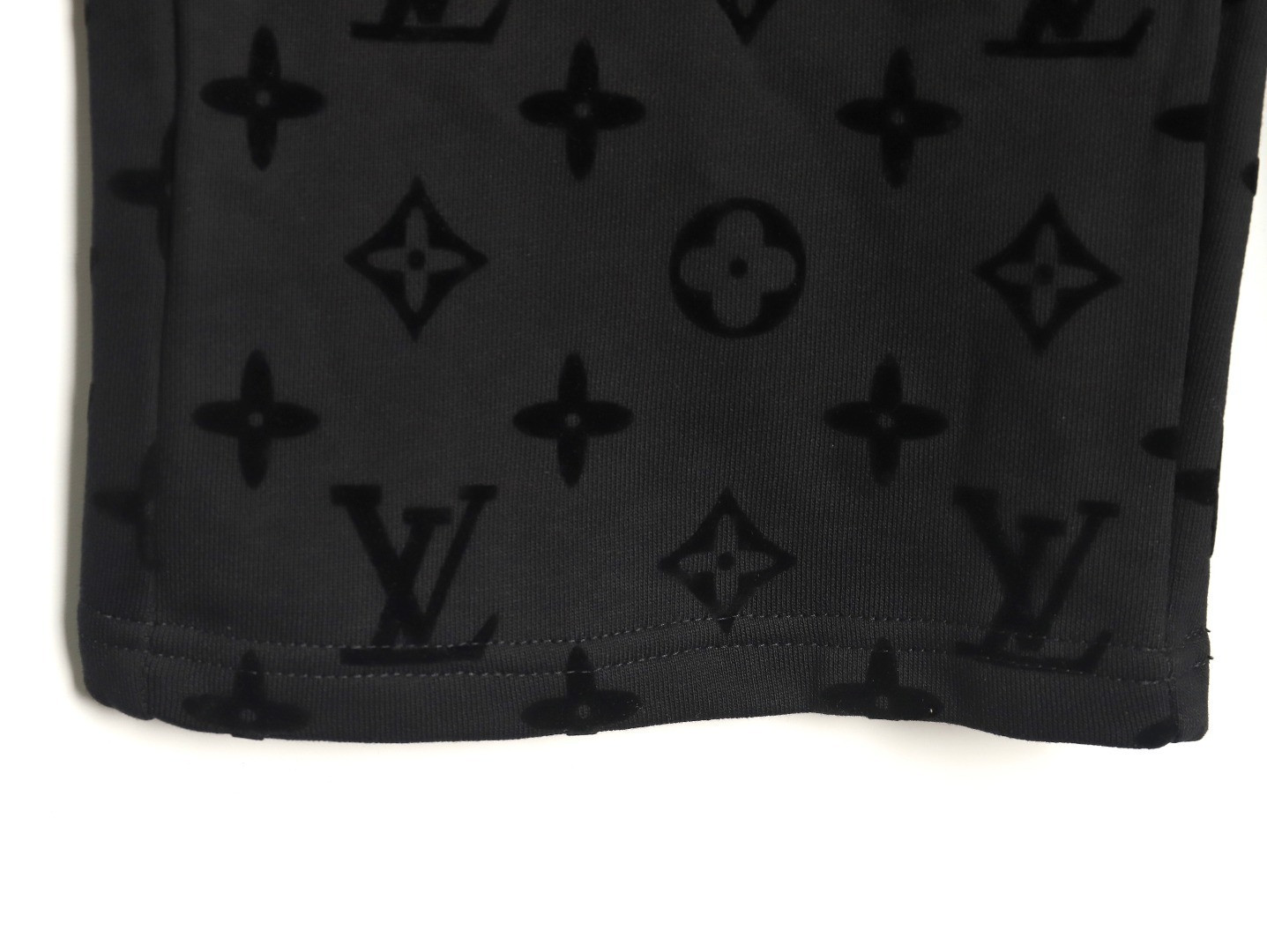 l0*is V*t0n lv 24fw pants