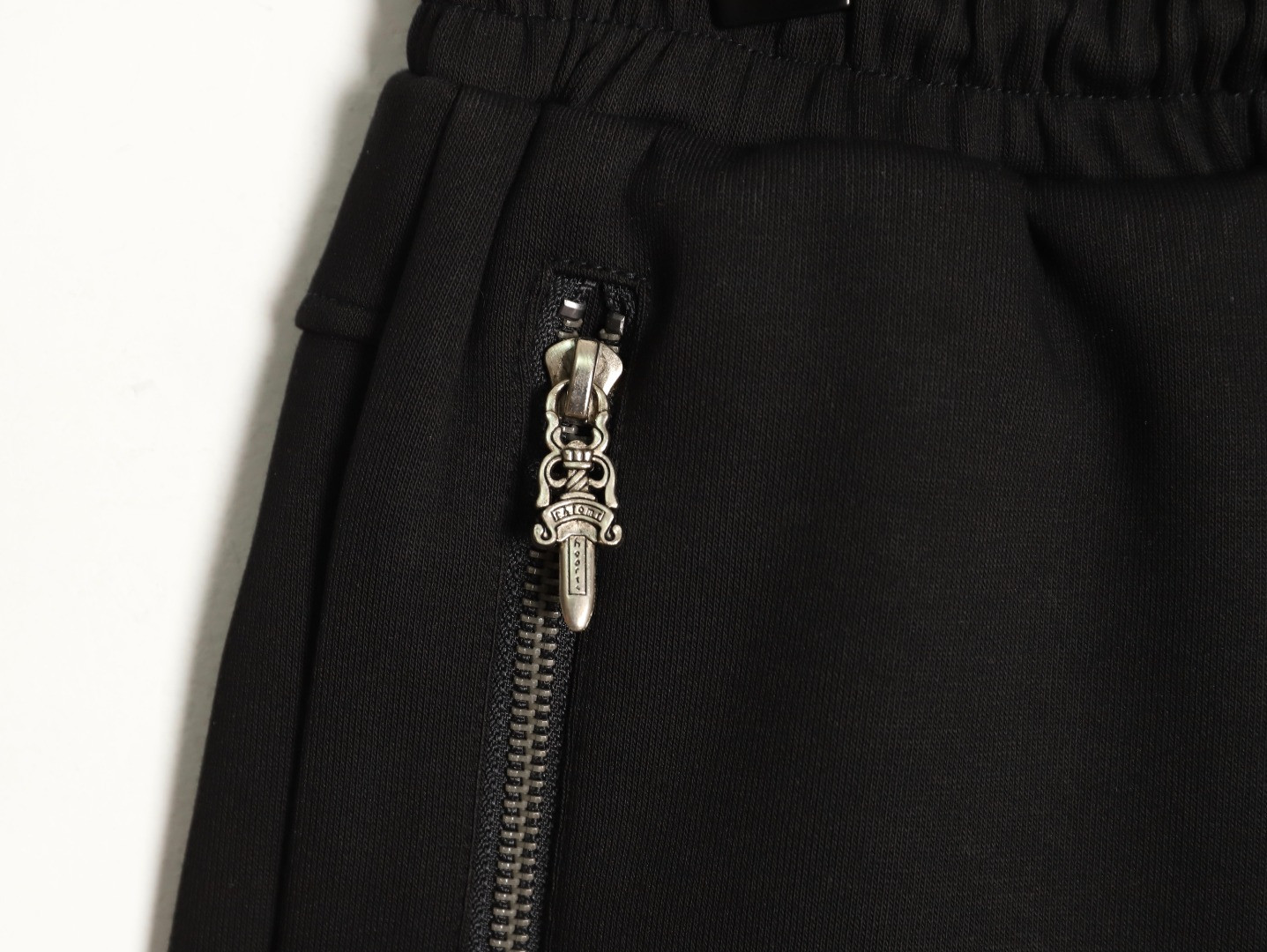 Ch**me He**ts ch 25ss shorts
