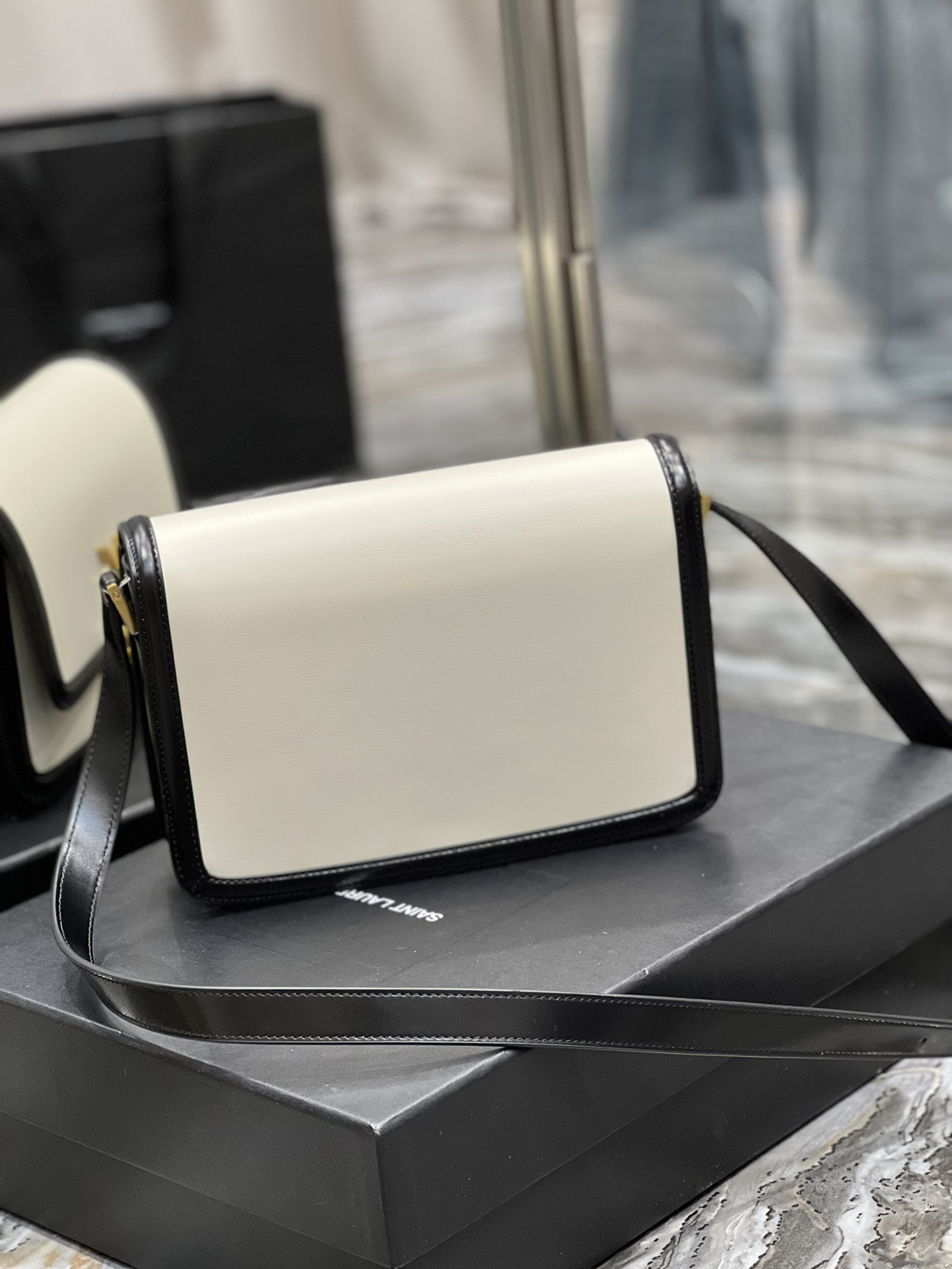 y*l solferino small satchel in box Sa**t Lau*nt 19 x 13 x 5 cm