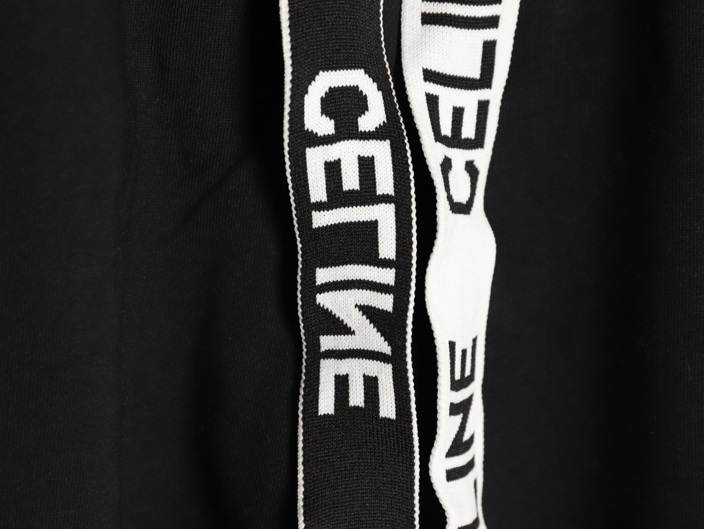 Ce**e pants suit