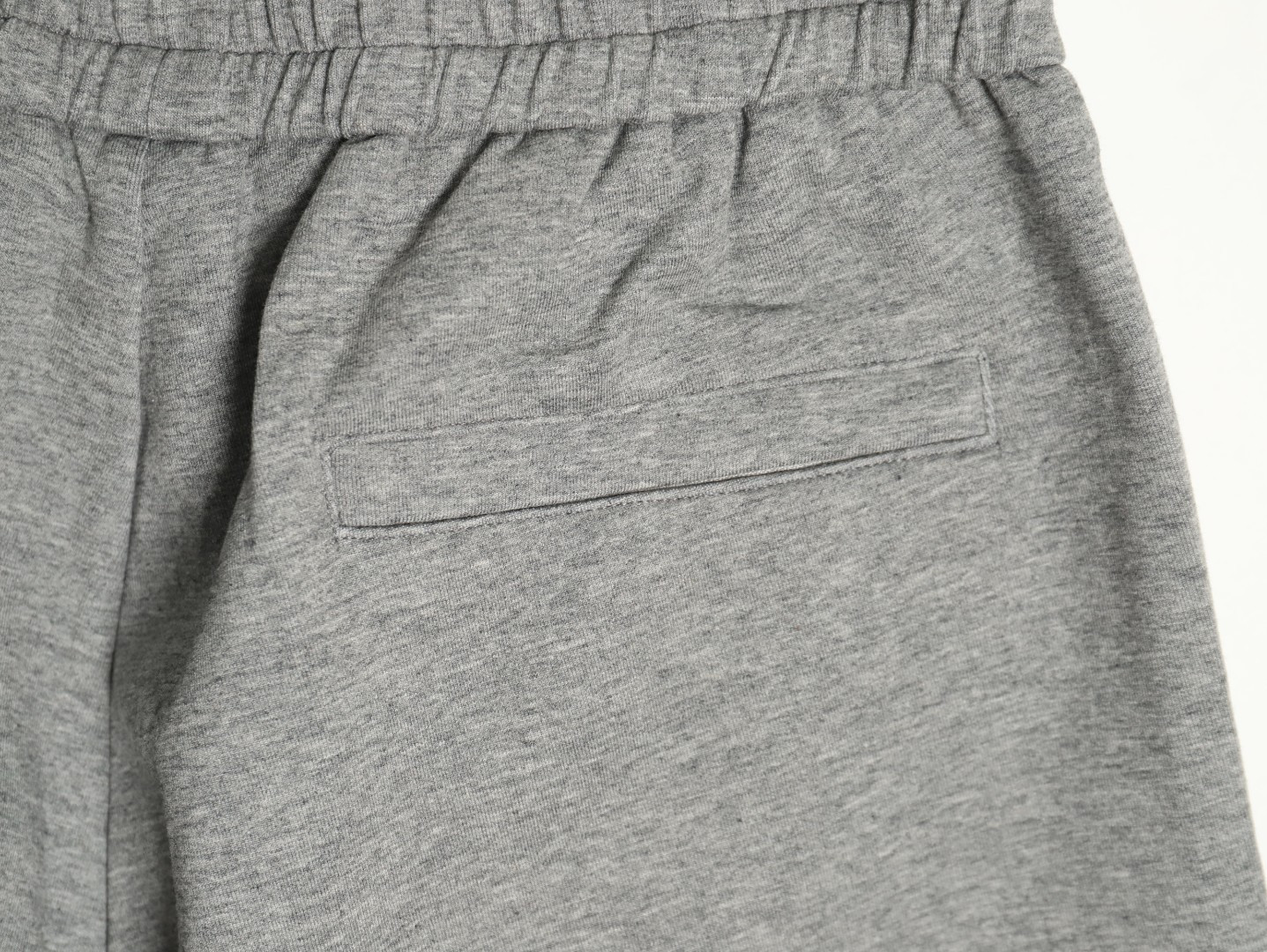 G*u*i guc shorts