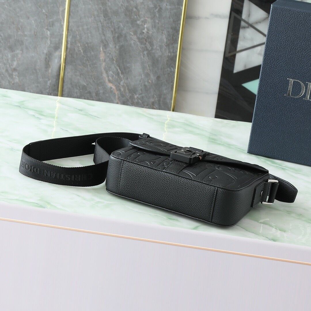 D*or small saddle messenger bag with flap 23x18x6cm