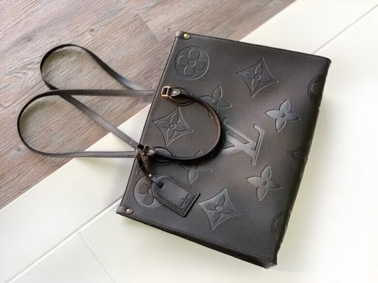 LV OnTheGo GM M44929 16.1 x 13.4 x 7.5inches