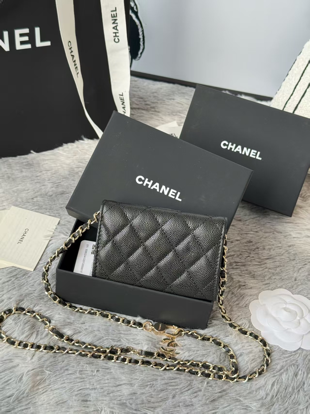 Ch*el wallet on chain 11x7.5x2cm