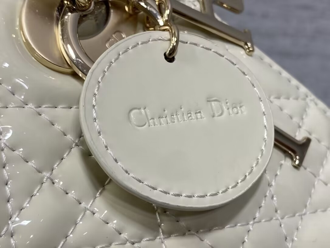 D*or  classic lady 17×7×15cm