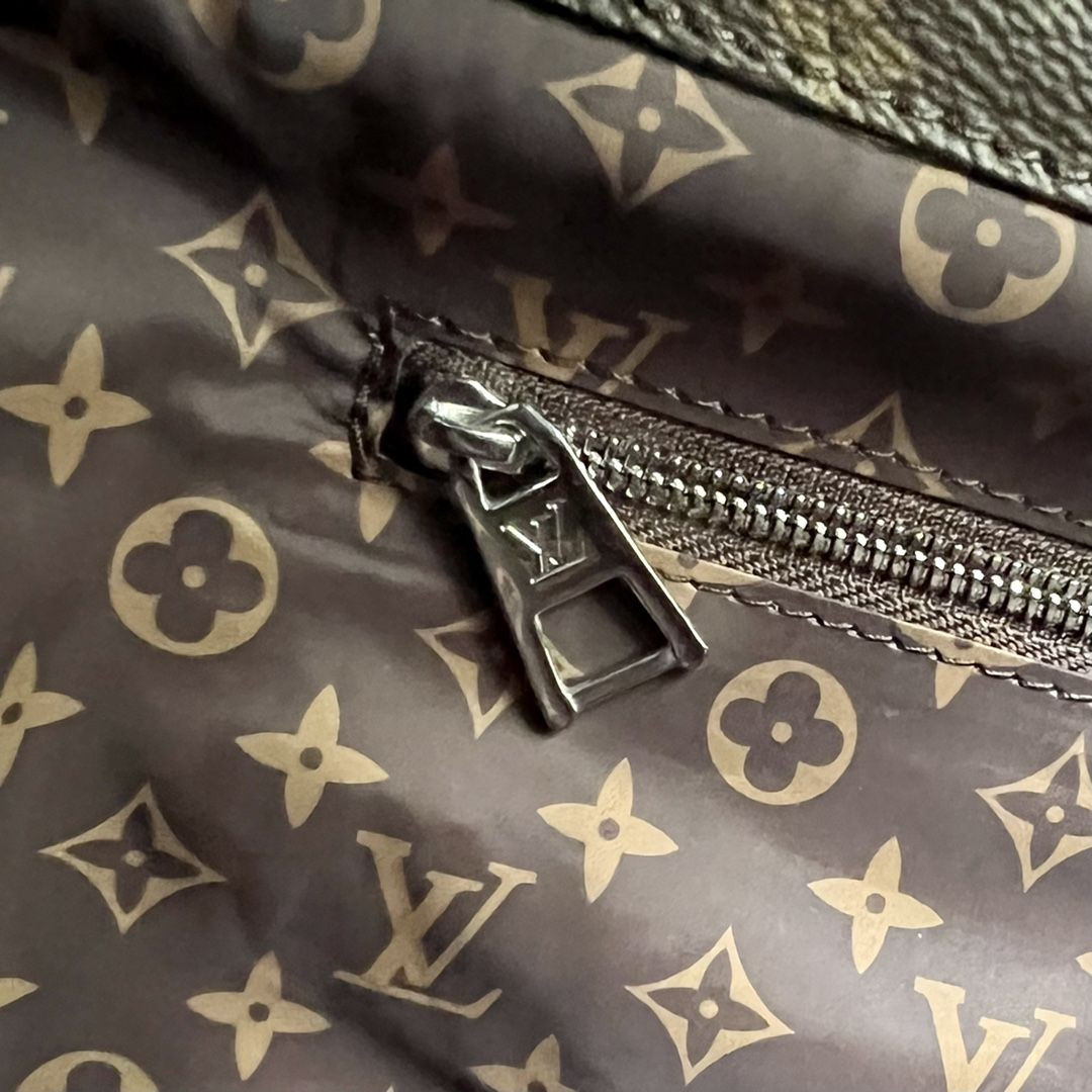 LV ONTHEGO M21053 41 x 34 x 19 CM