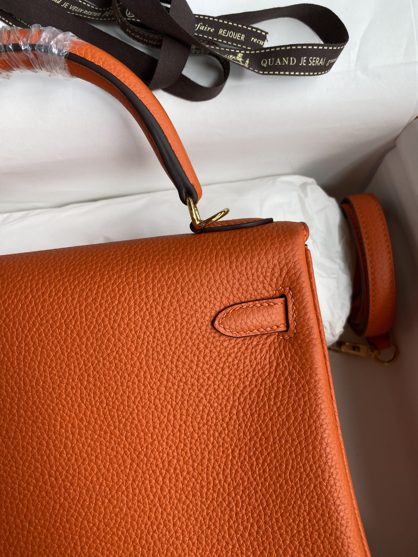HERMÈS Kelly Gold-tone Hardware 25 28