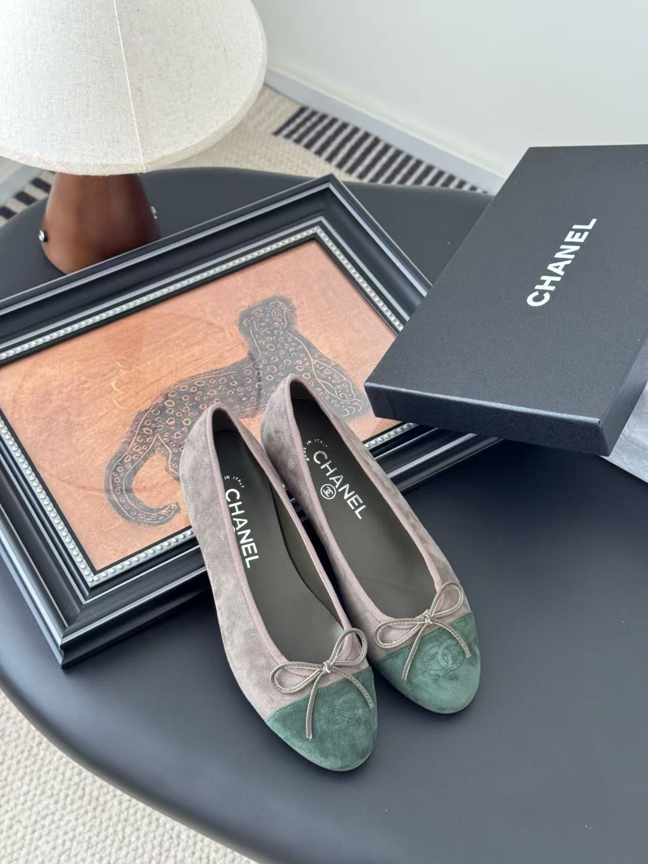 ua Ch*el ballet flats