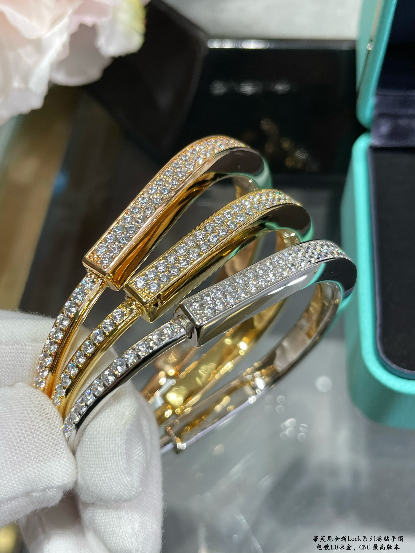 t*f*ny & co. lock full Di*m*nd bracelet