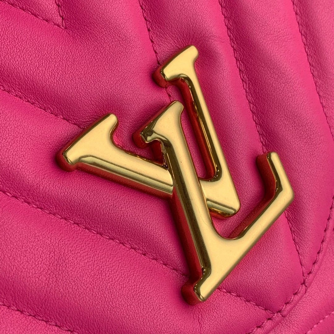 LV NEW WAVE CHAIN BAG M58553