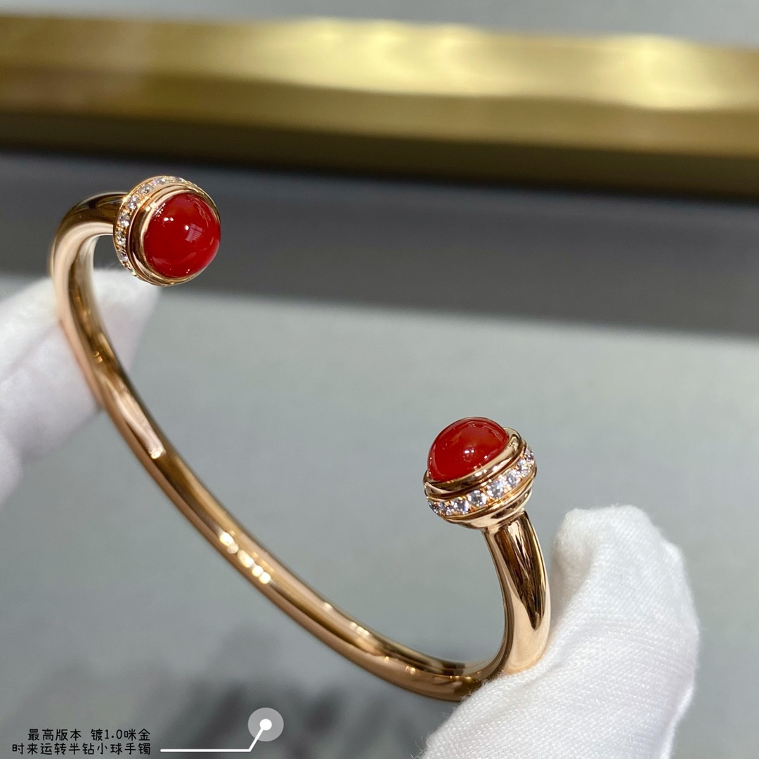 piaget half-Di*m*nd rotating ball bracelet