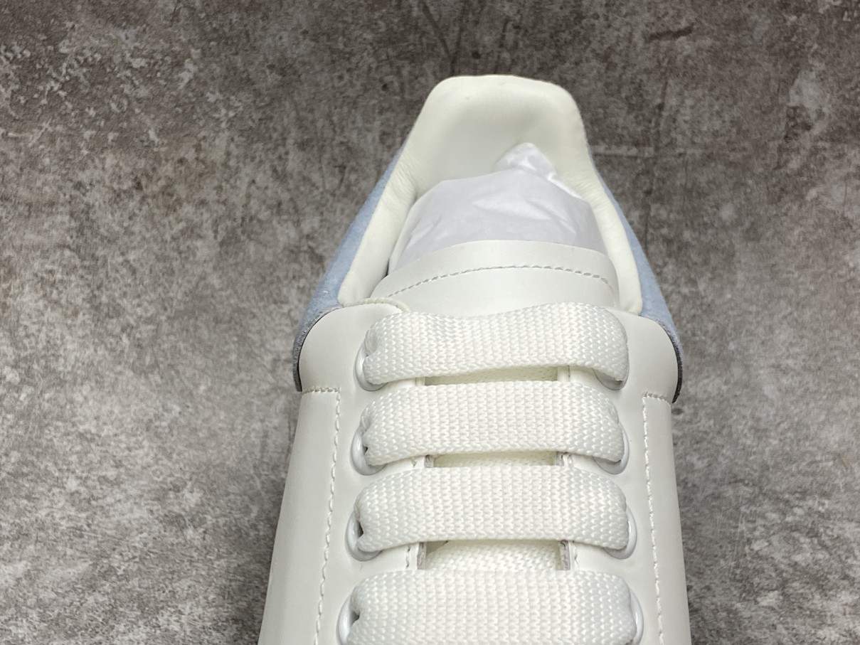 ale*d*r M*Q*en oversized light blue sneaker