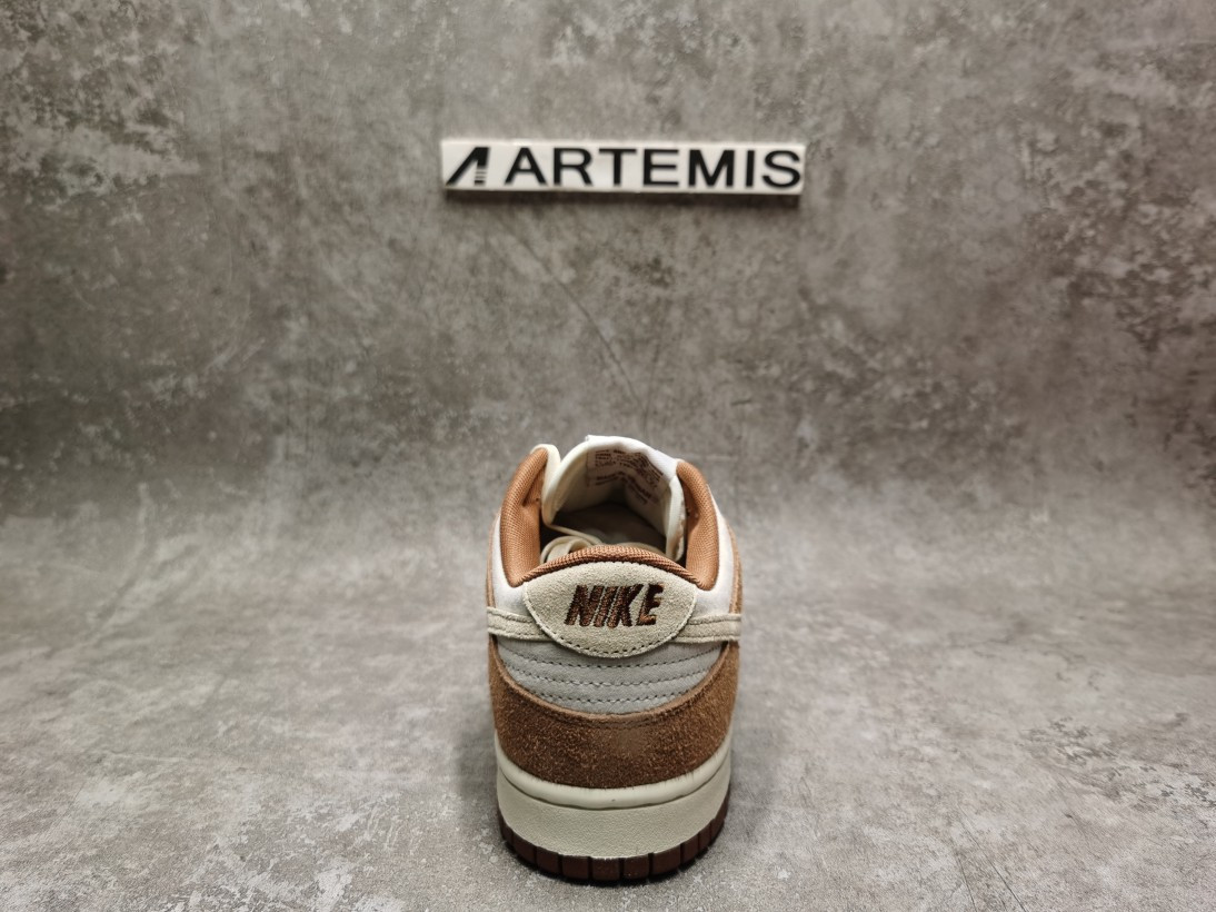 Nike Dunk Low Medium Curry