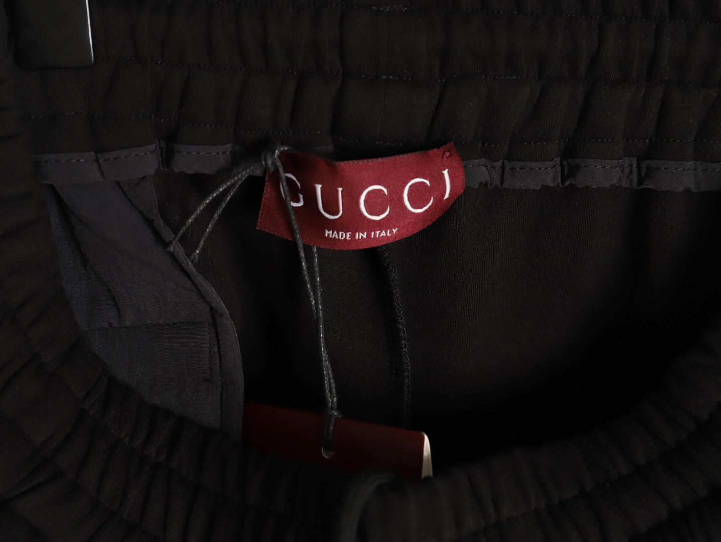 G*u*i guc shorts