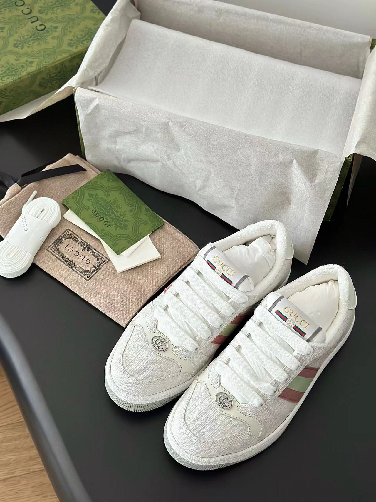 ua G*u*i screener sneaker