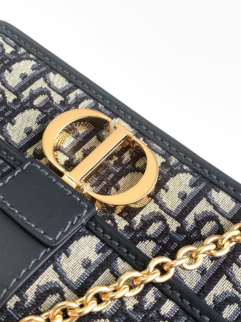 D*or 30 montaigne east-west bag with chain blue D*or oblique jacquard 21 x 12 x 6 cm / 8.5 x 4.5 x 2.5 inches