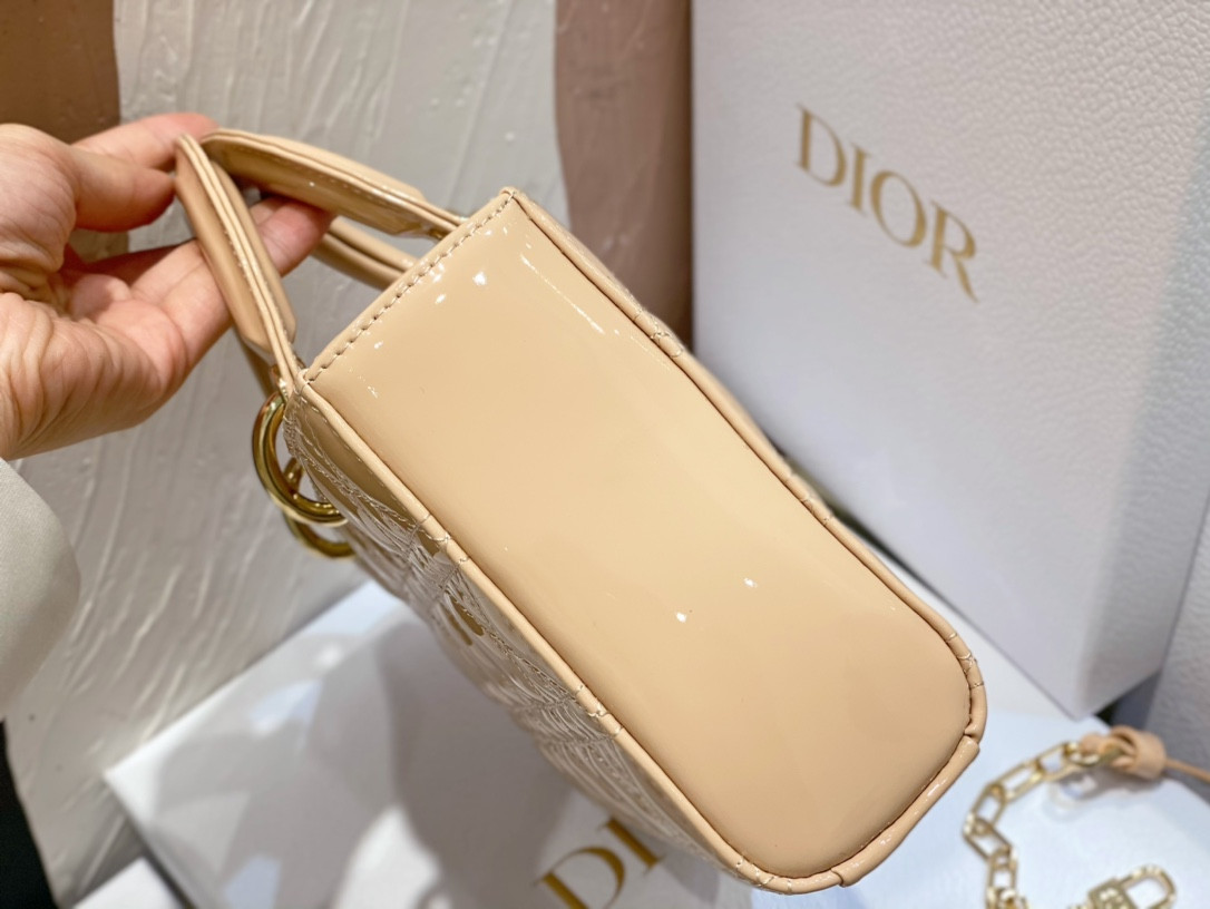 D*or small lady d-joy bag biscuit patent