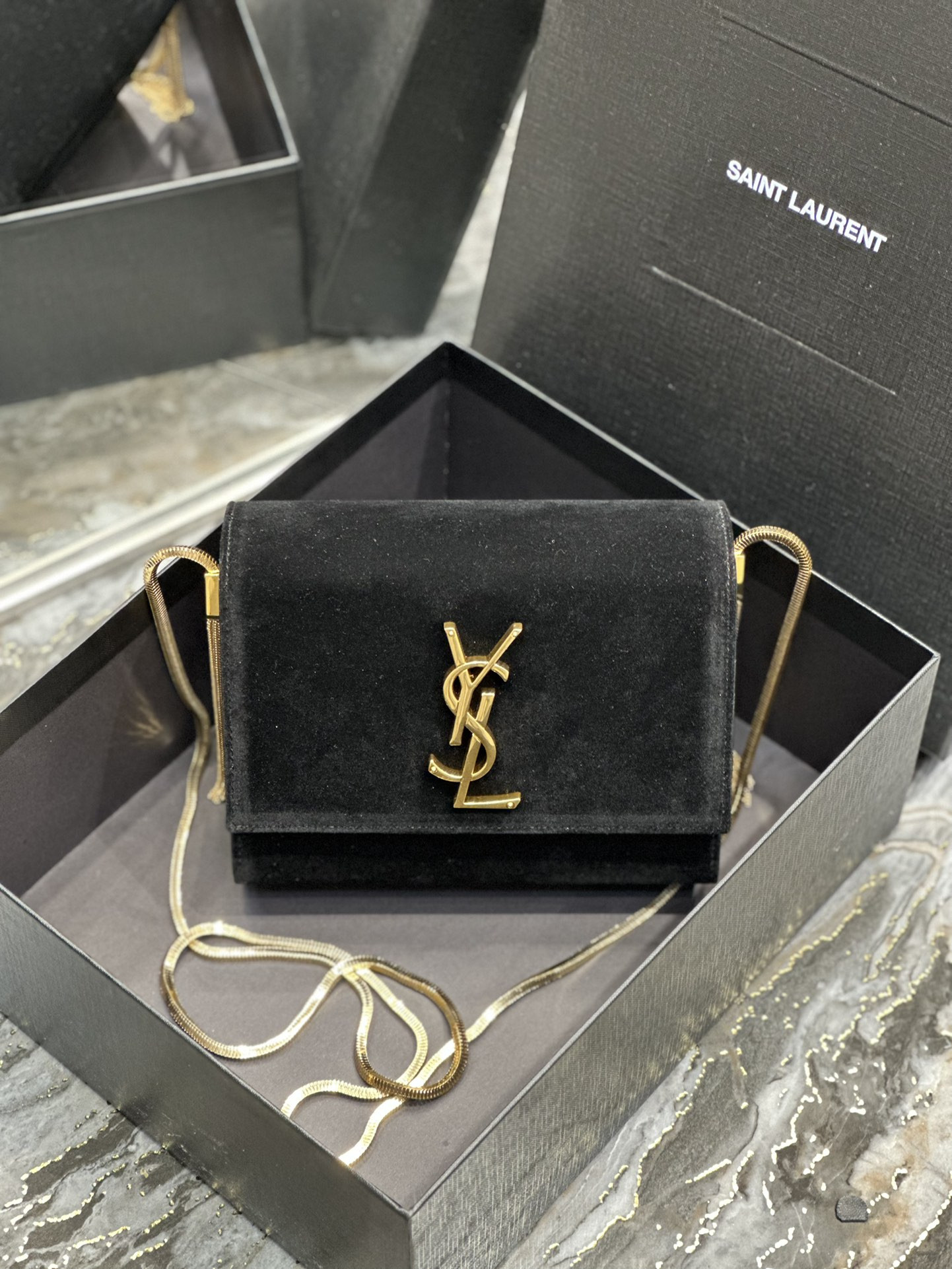 Y*L kate small in black 7.8 x 4.9 x 1.9 inches