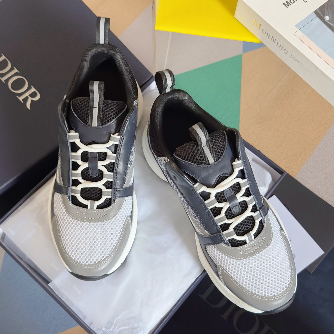 ua D*or b22 gray sneaker