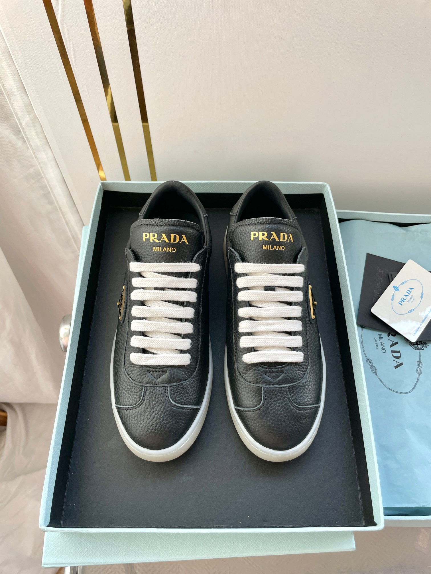 ua Pra*a downtown nappa leather sneakers