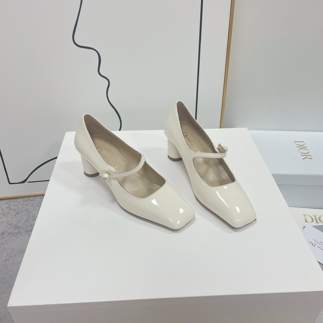 ua jolie D*or pump