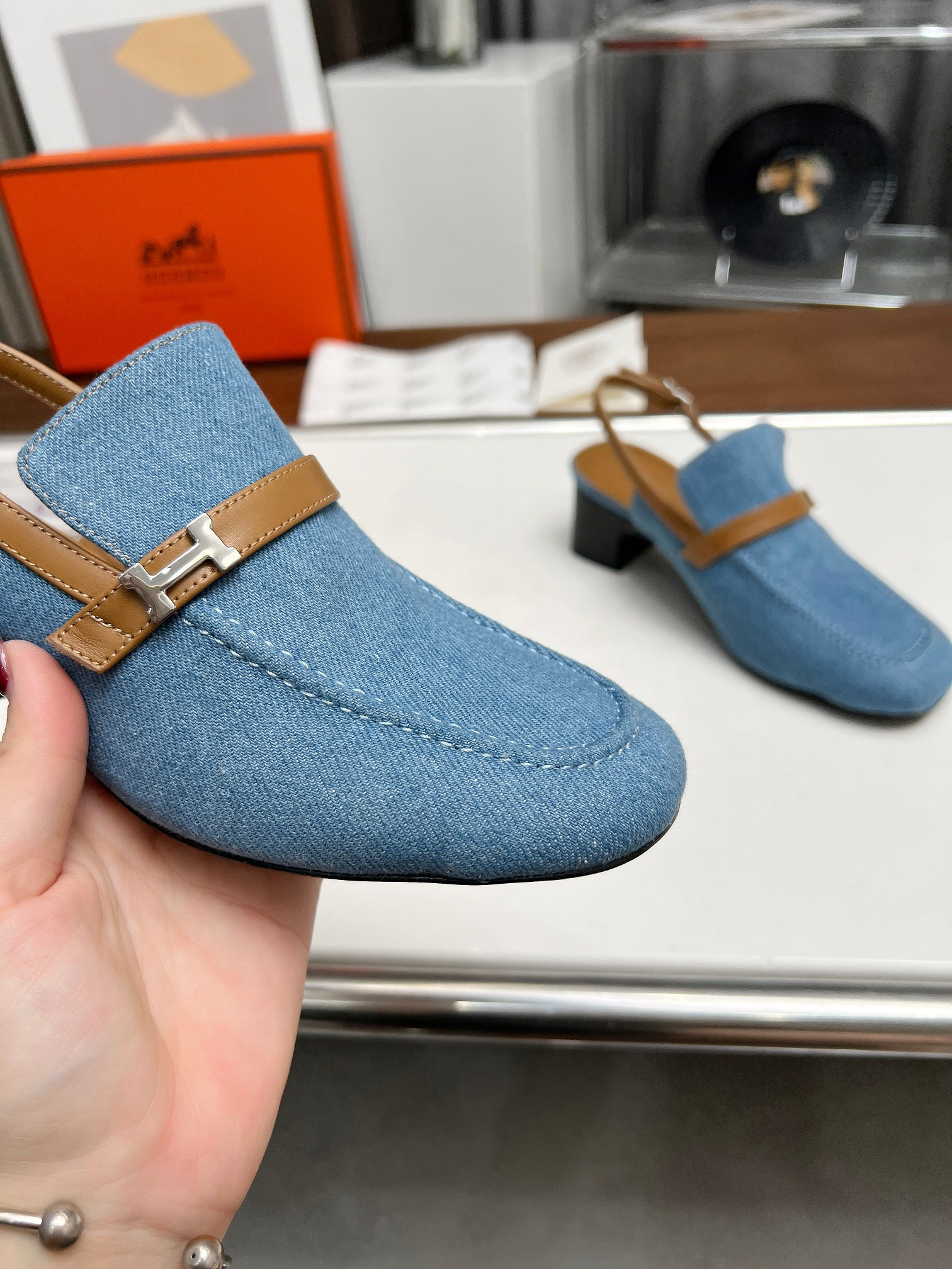 ua H**me5 infinie 50 pump