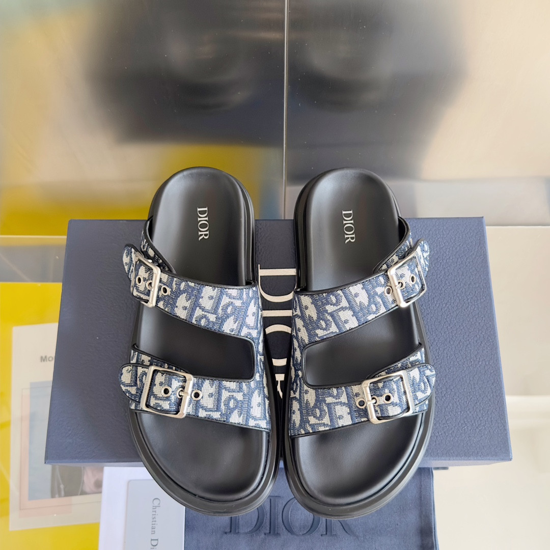ua D*or aqua sandal