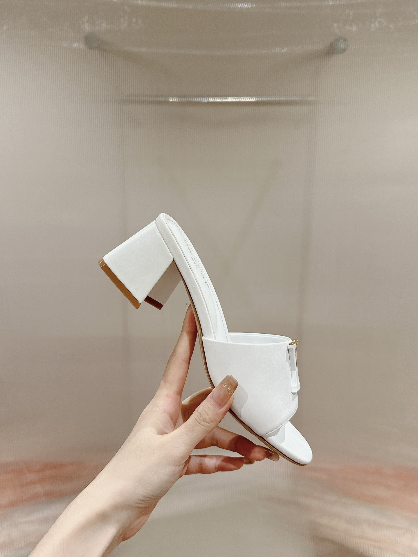 UA LV Capri Mule