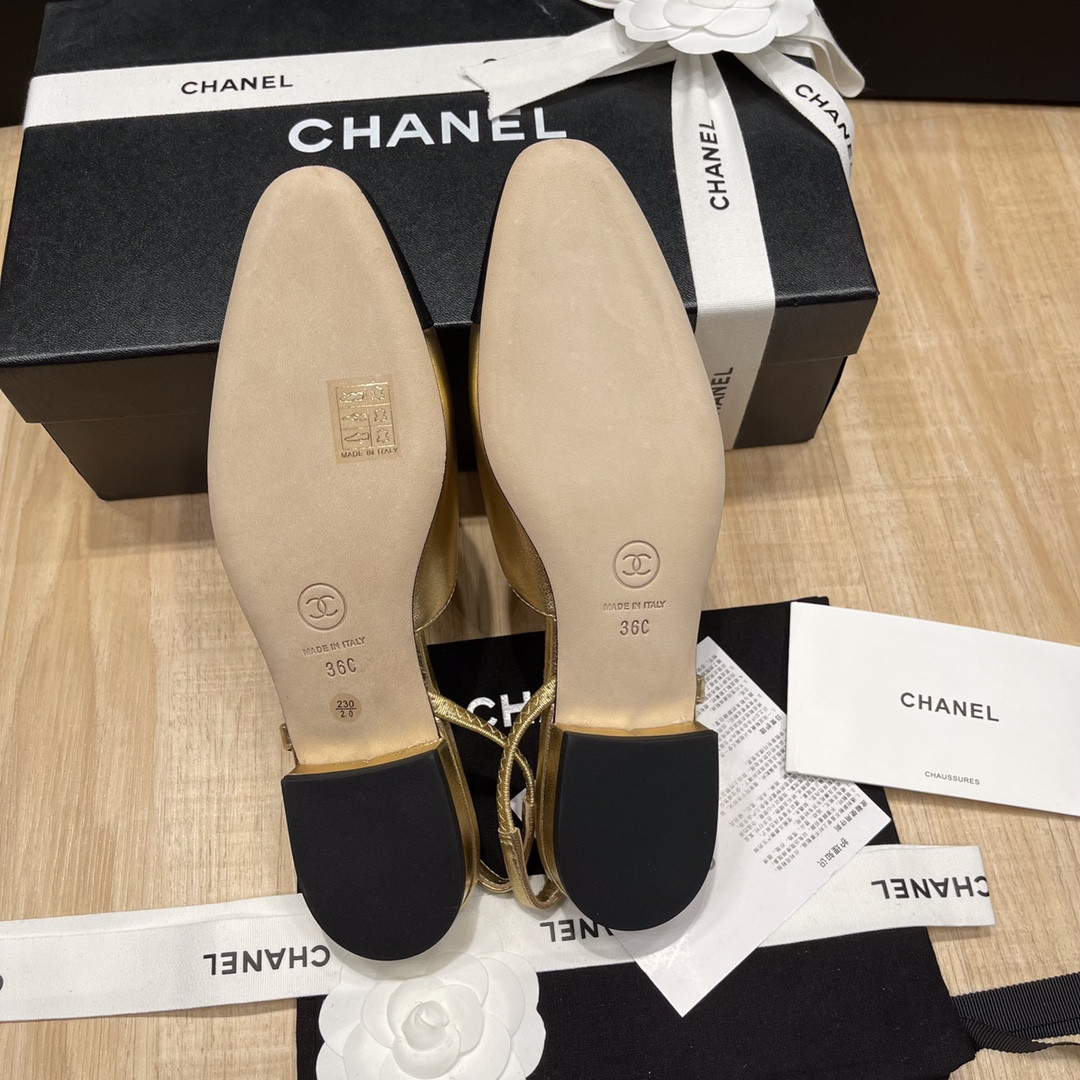 ua Ch*el slingbacks flat