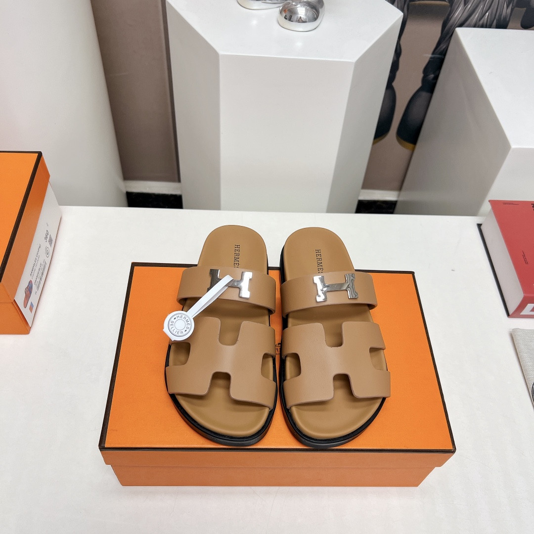 ua H**me5 chypre sandal