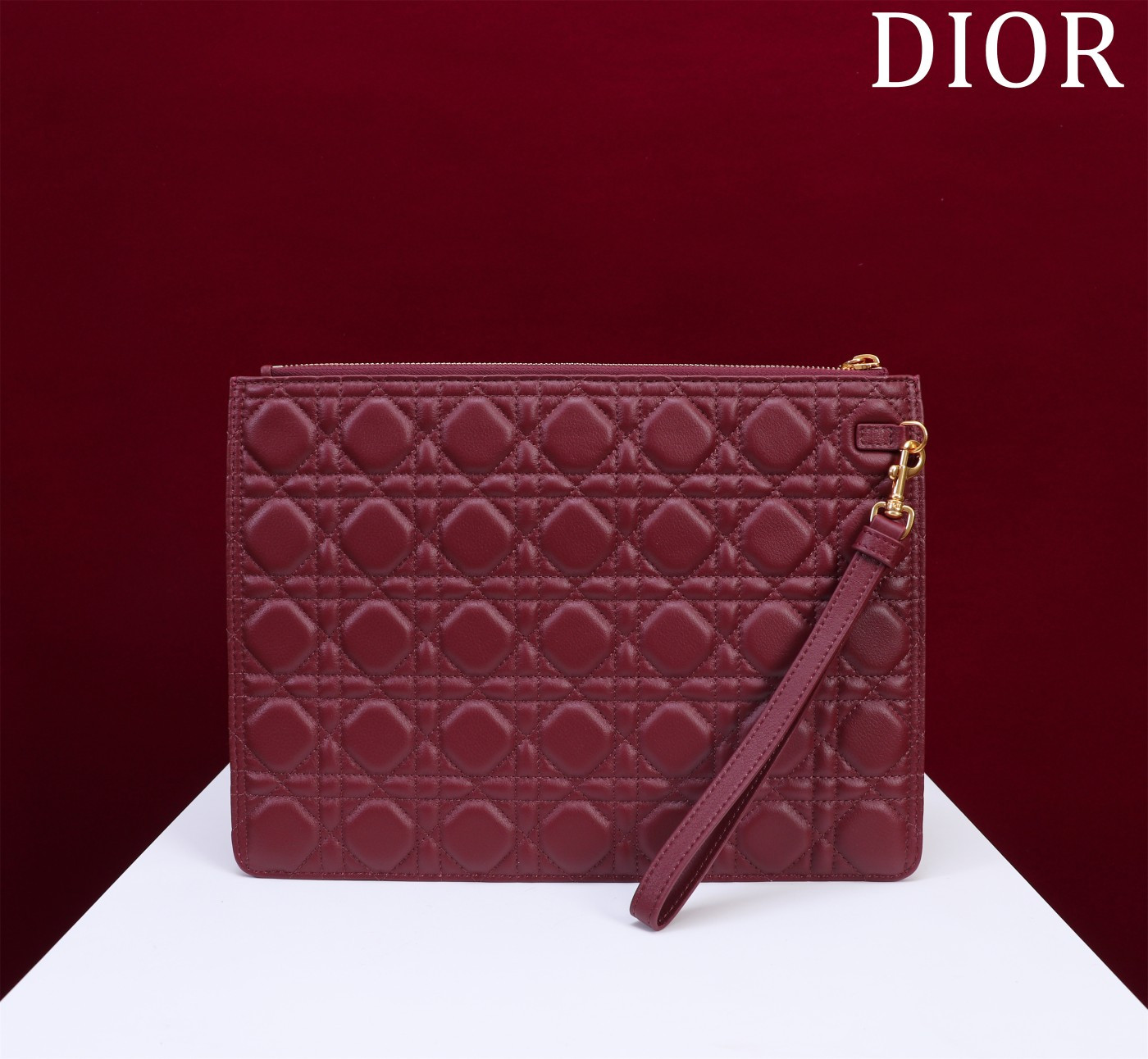 large D*or caro daily pouch 30 x 21.5 cm