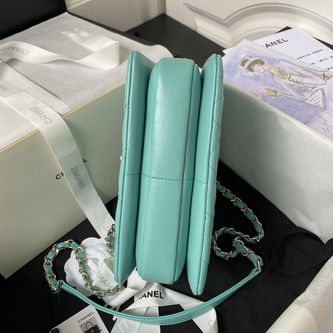 Ch*el trendy cc 23s 14.5 × 19.5 × 8 cm