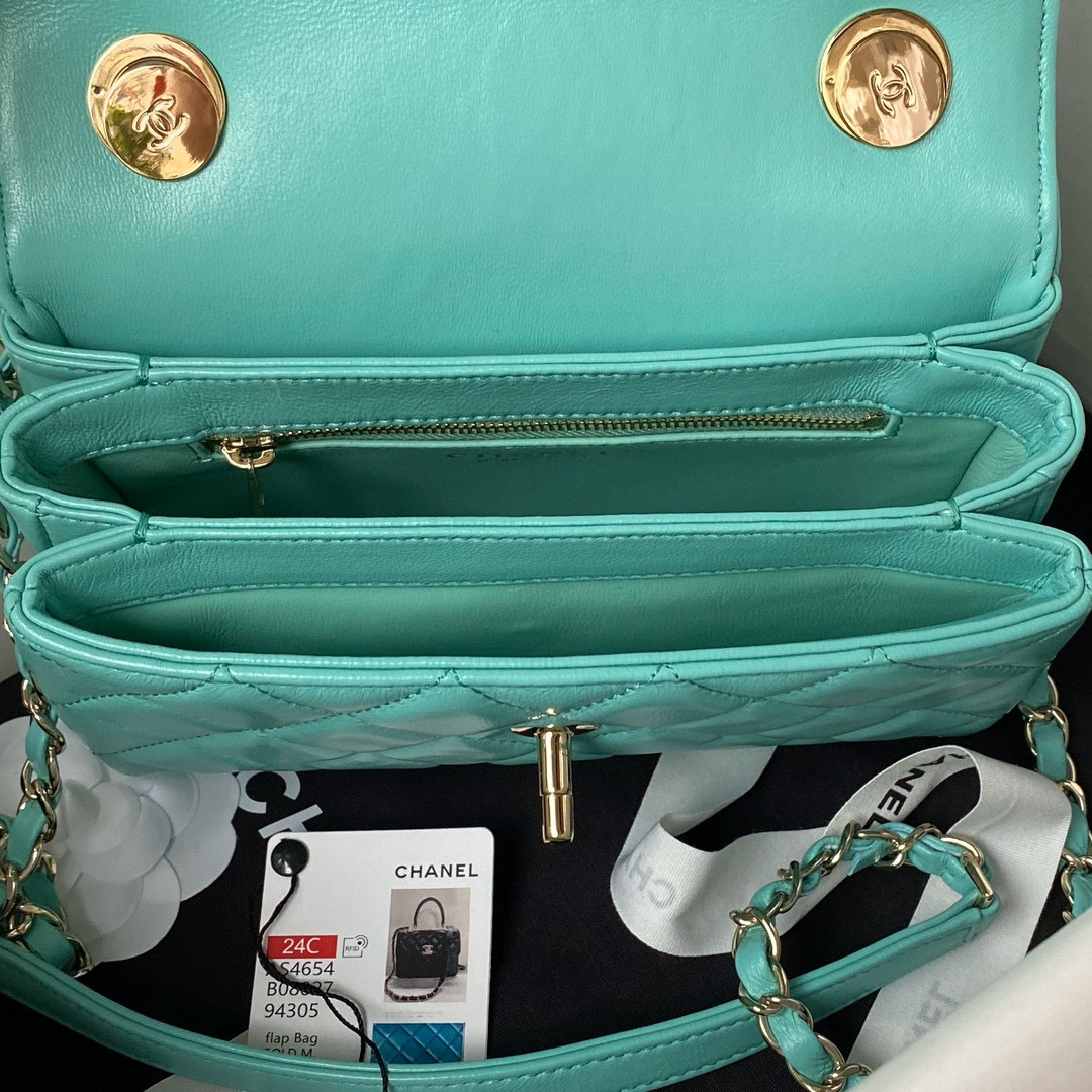 Ch*el trendy cc 23s 14.5 × 19.5 × 8 cm