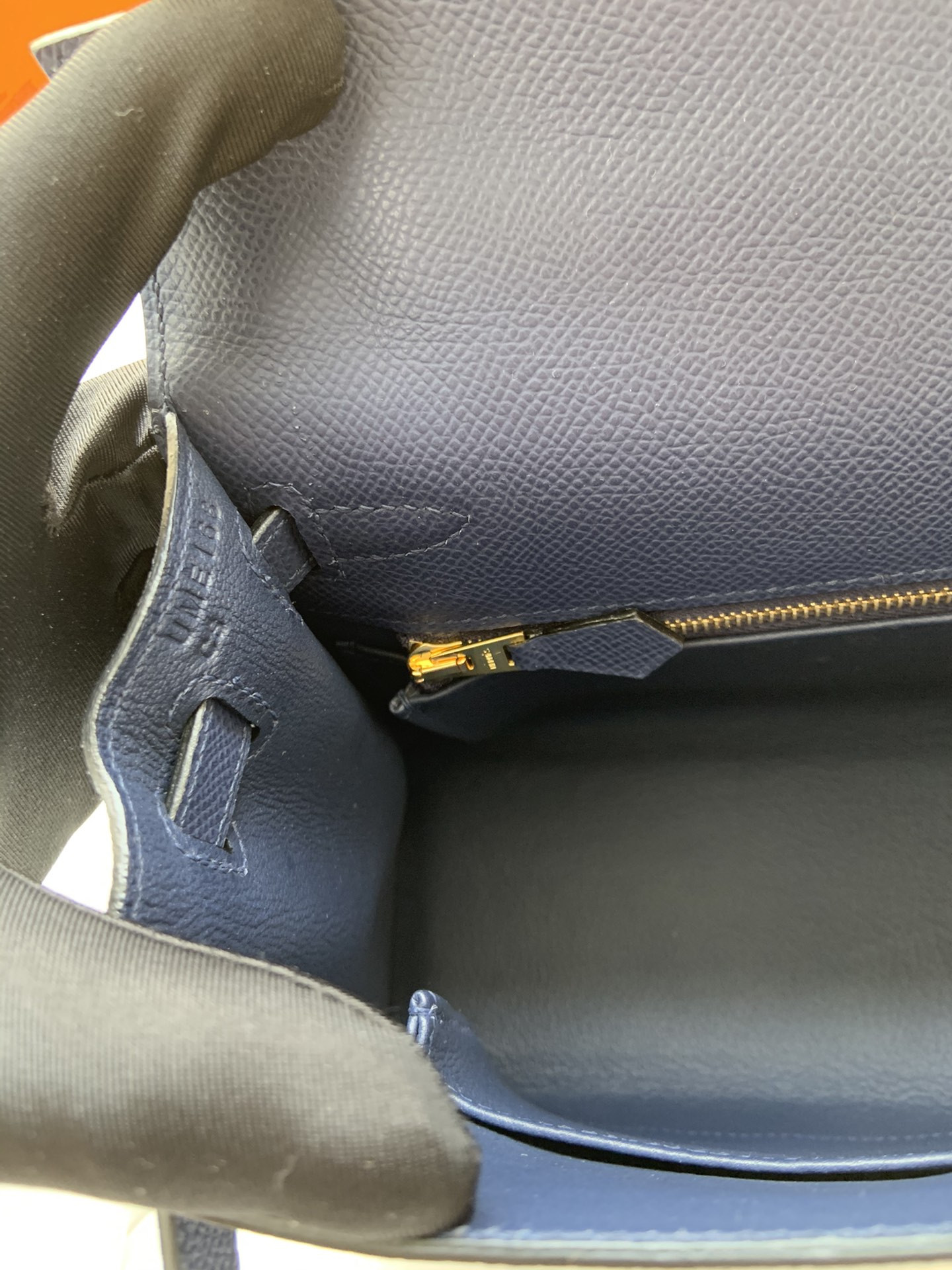 HERMÈS Kelly Gold-tone Hardware 25 28