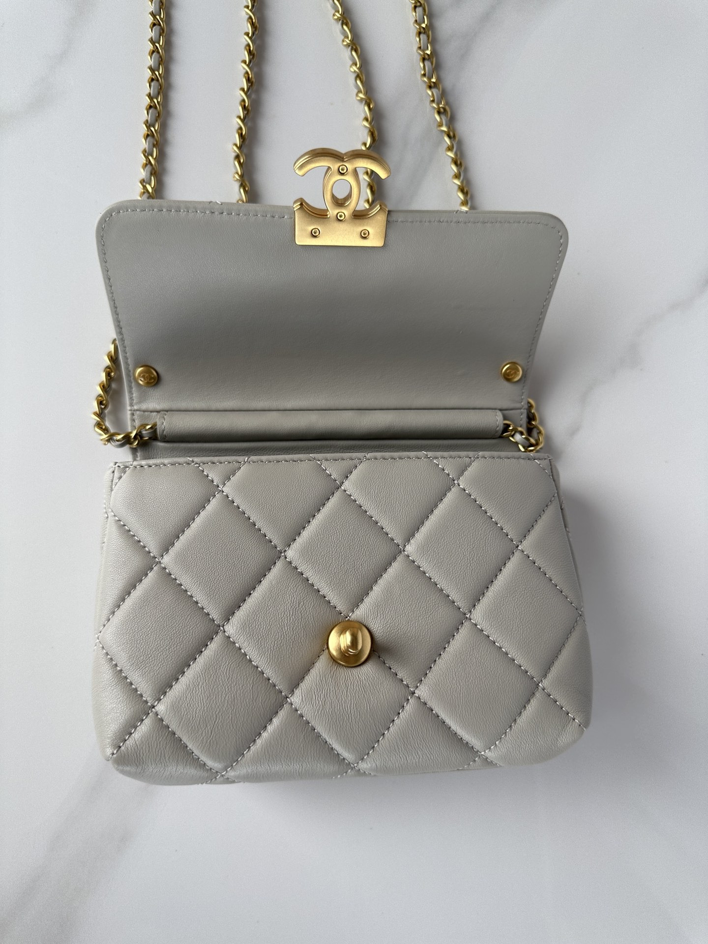 Ch*el mini flap bag 19x12.5x8cm