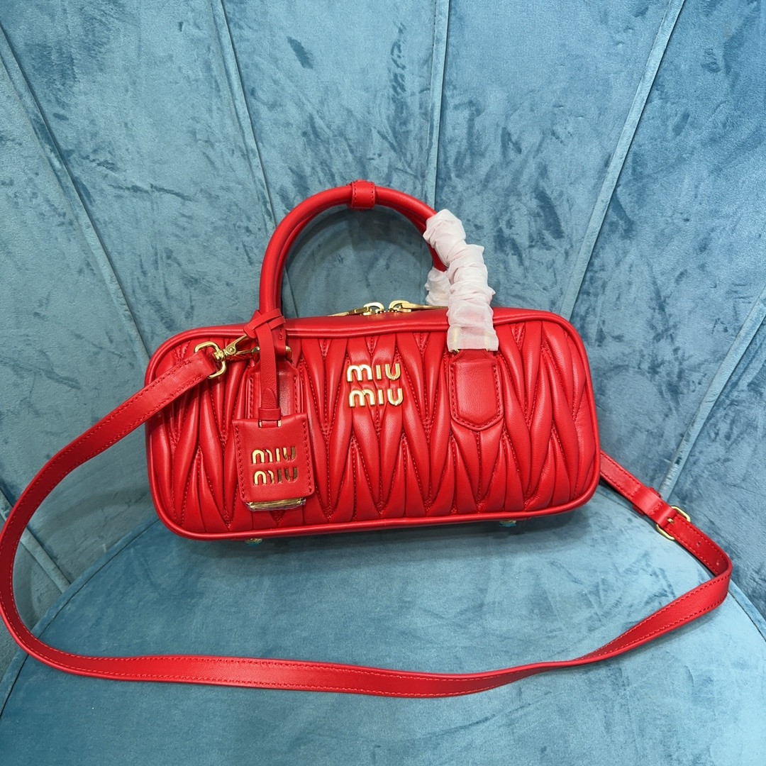 Miu Miu Arcadie matelassé nappa leather bag 12x27x9cm