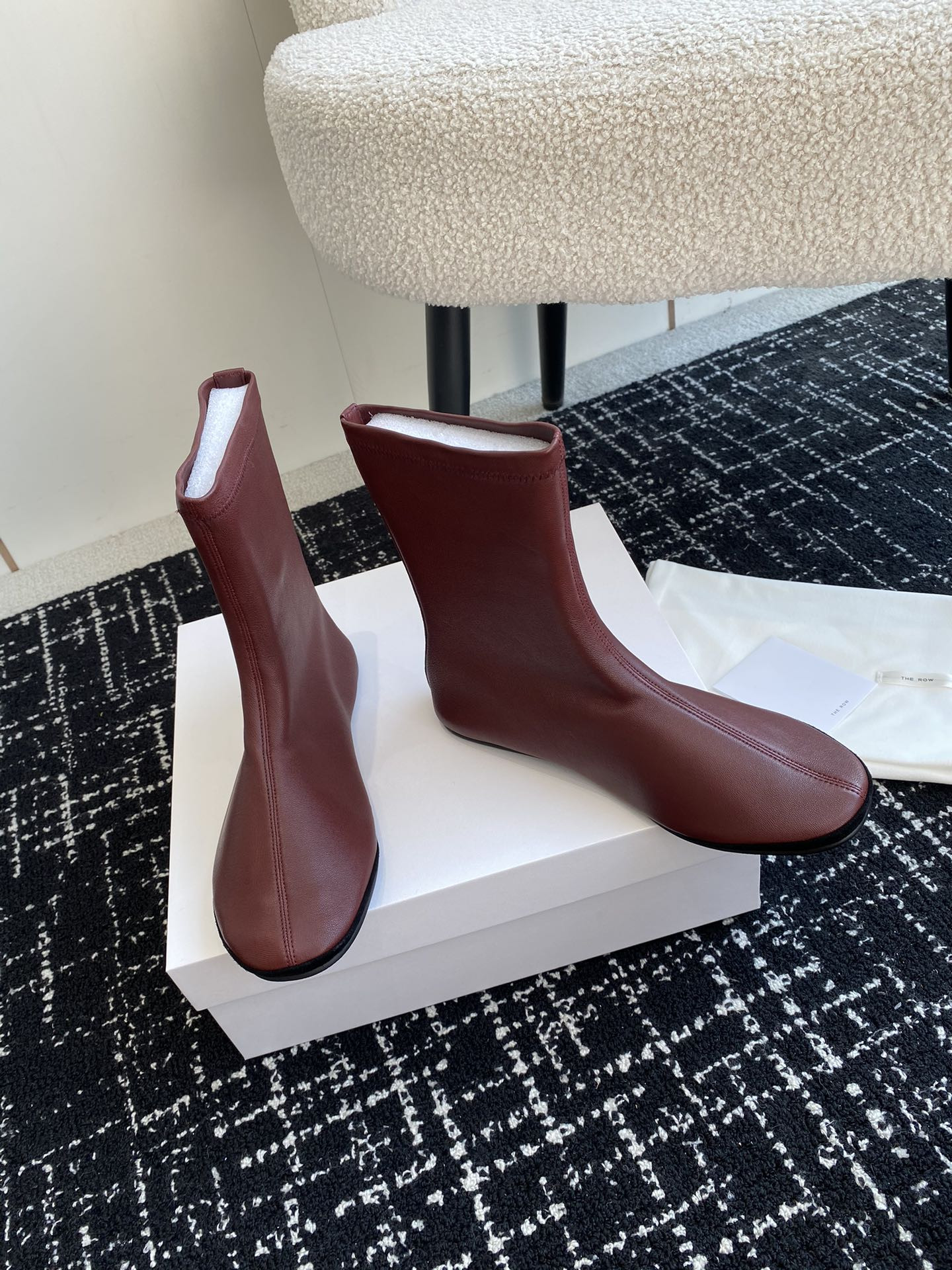 ua T*e R0w boot