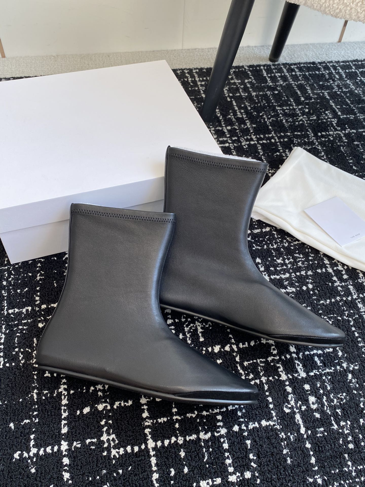 ua T*e R0w boot