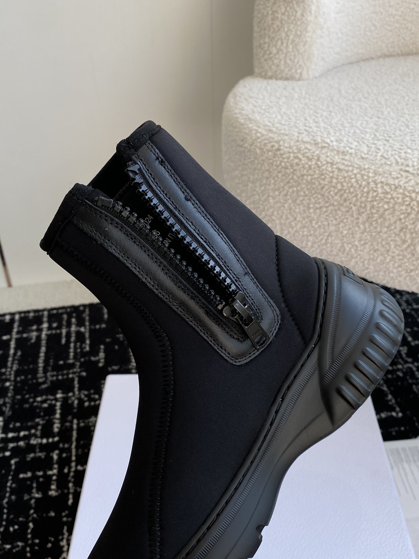 ua D*or boot