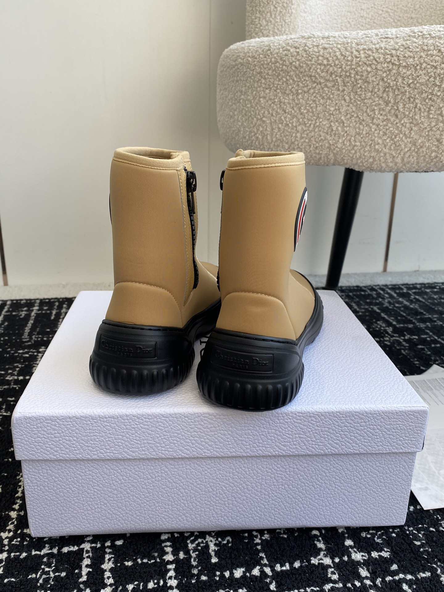 ua D*or boot