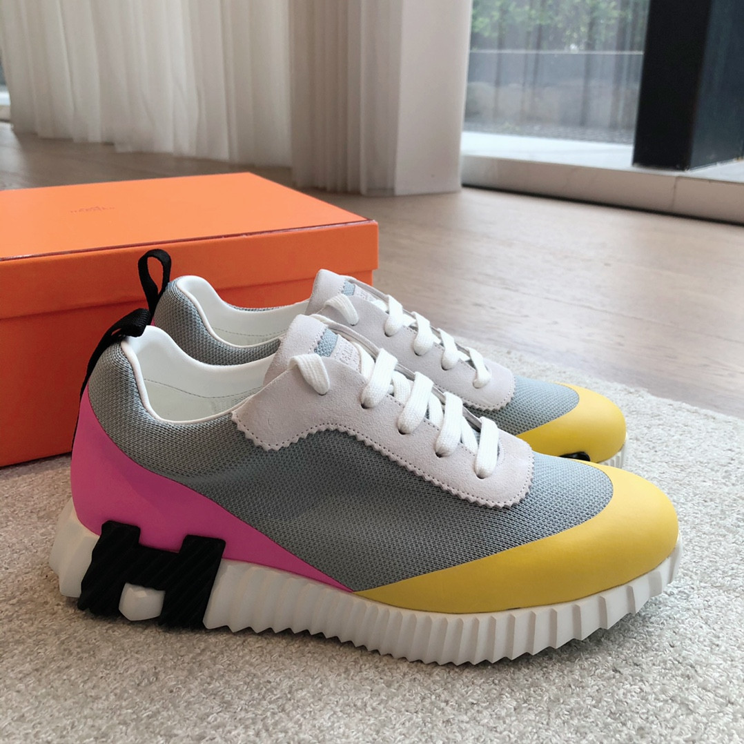 ua H**me5 bouncing sneaker