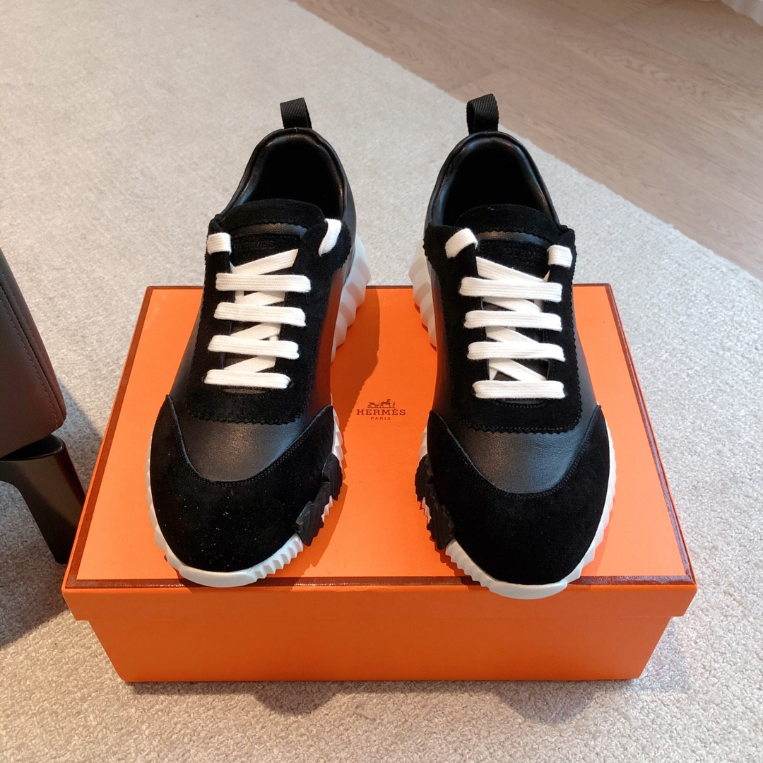ua H**me5 bouncing sneaker