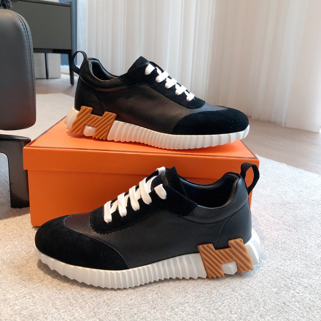 ua H**me5 bouncing sneaker