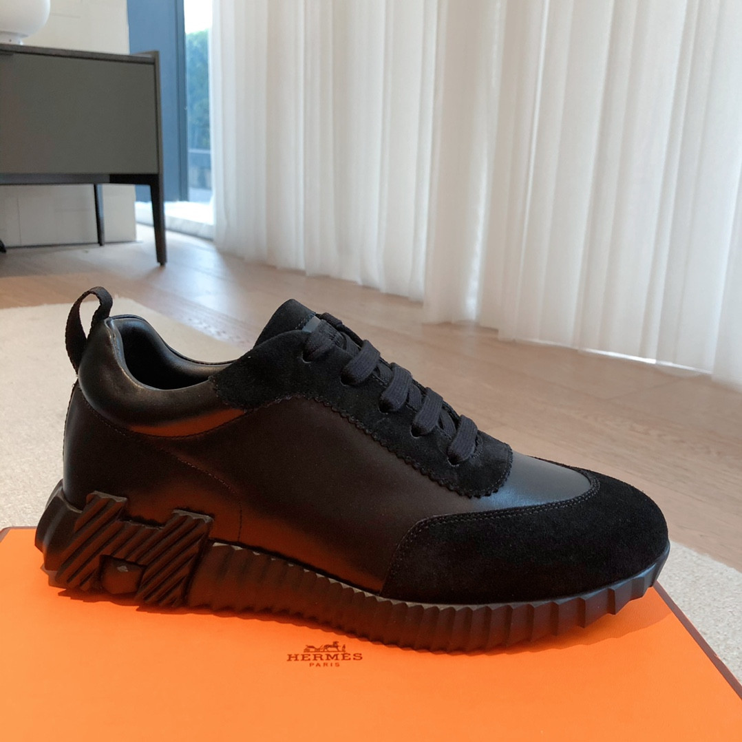 ua H**me5 bouncing sneaker